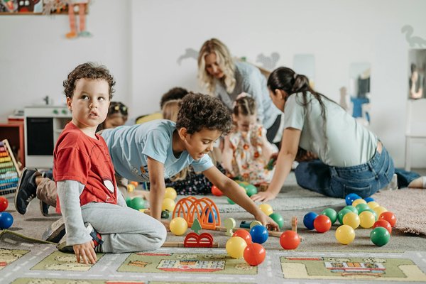 Comment organiser des activités familiales créatives à la maison ?