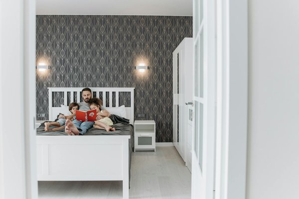 Quelles activités peuvent aider au développement des compétences sociales des enfants?